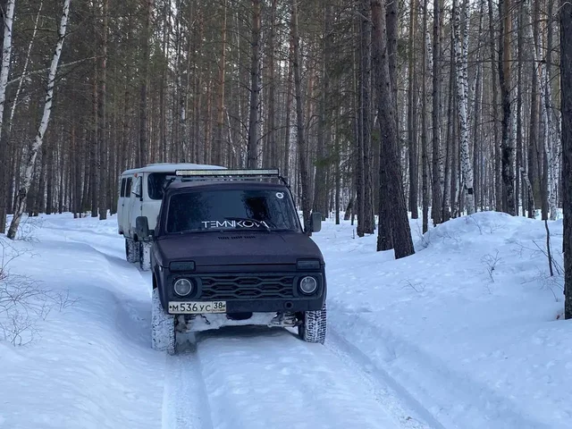 Продажа автомобиля Нива 21214 2001 года - Обмен в Иркутск