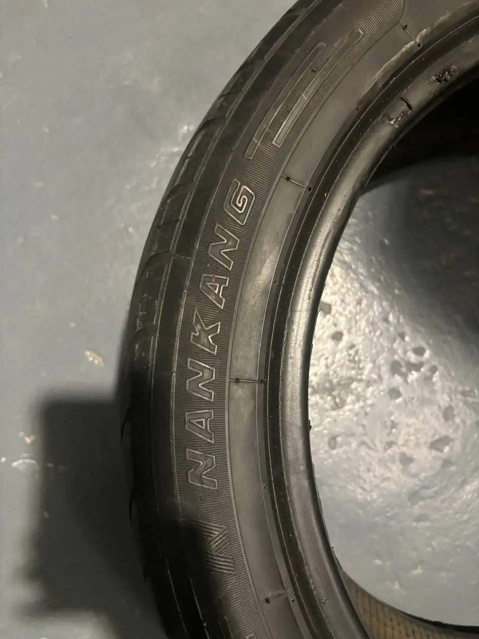 Продажа двух баллонов Nankang 235/45 r17 - Шины и диски (Запчасти) в Иркутск