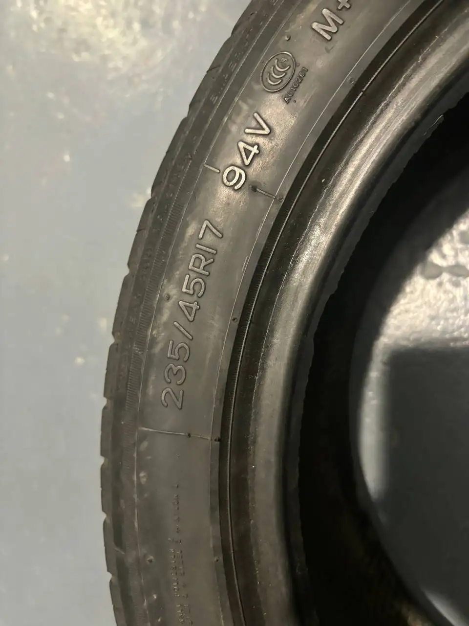 Продажа двух баллонов Nankang 235/45 r17 - Шины и диски (Запчасти) в Иркутск