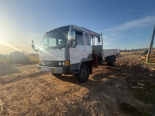 Продажа автомобиля Hyundai 1999 года - Минивэны/Микроавтобусы в Иркутск