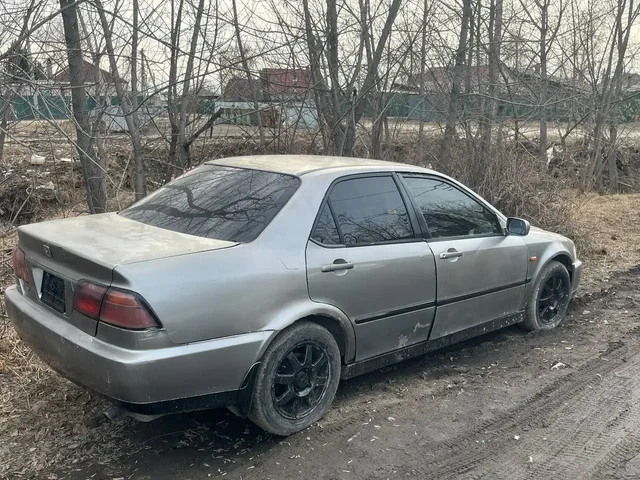 Продается Honda Accord 2.0 1999 года - Минивэны/Микроавтобусы в Иркутск