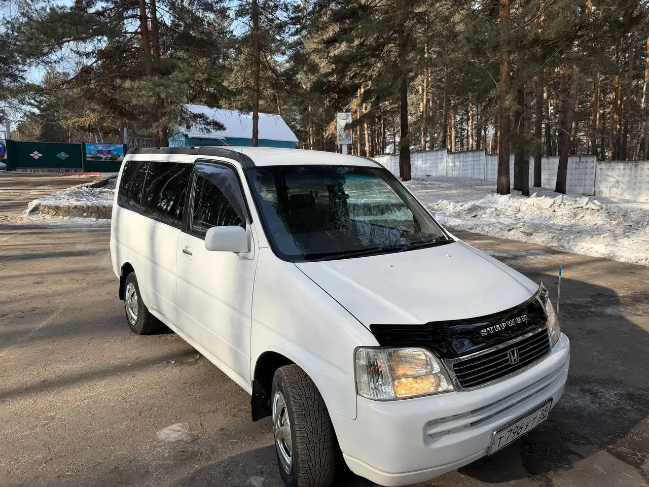 Продам семейный автомобиль - Авто в Иркутск