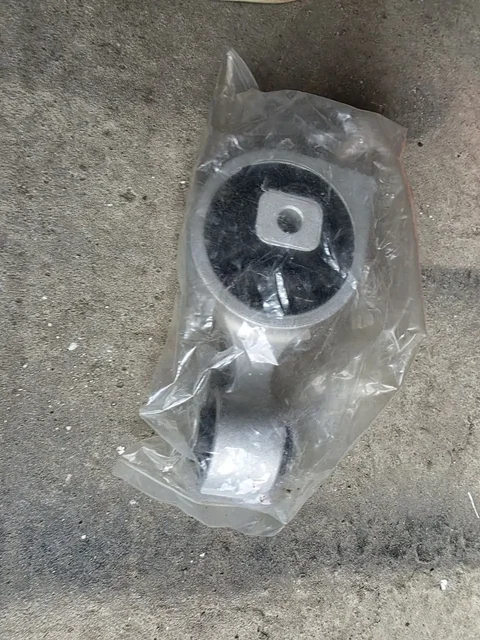 Запчасти на Nissan Teana - Автозапчасти в Иркутск