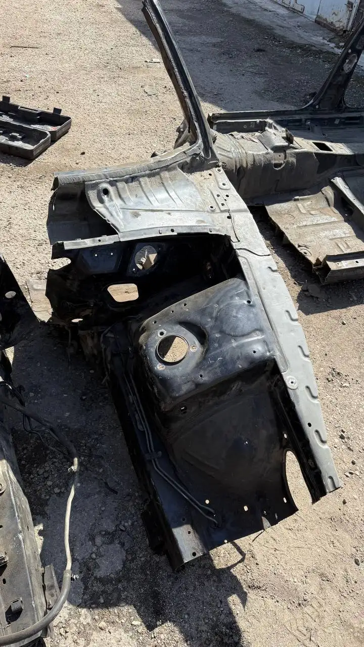 Продажа запчастей Марк 90: крыша, задний срез, четверть - Автозапчасти (Запчасти) в Иркутск