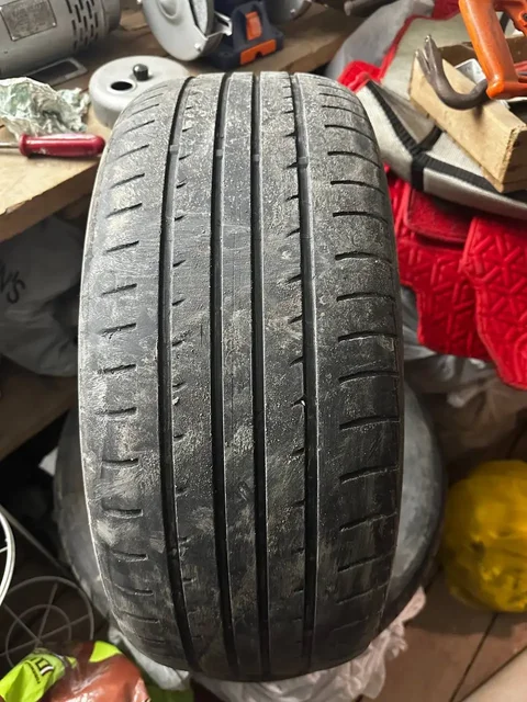 Шина Nexen 225/55 R17 с хорошим остатком протектора - Шины и диски в Иркутск