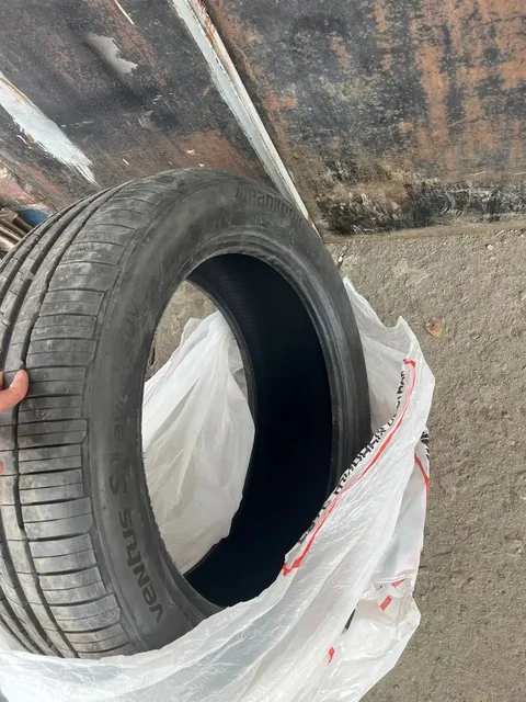 Продам летнюю резину HANKOOK 235/50/R19 - Минивэны и микроавтобусы в Иркутск