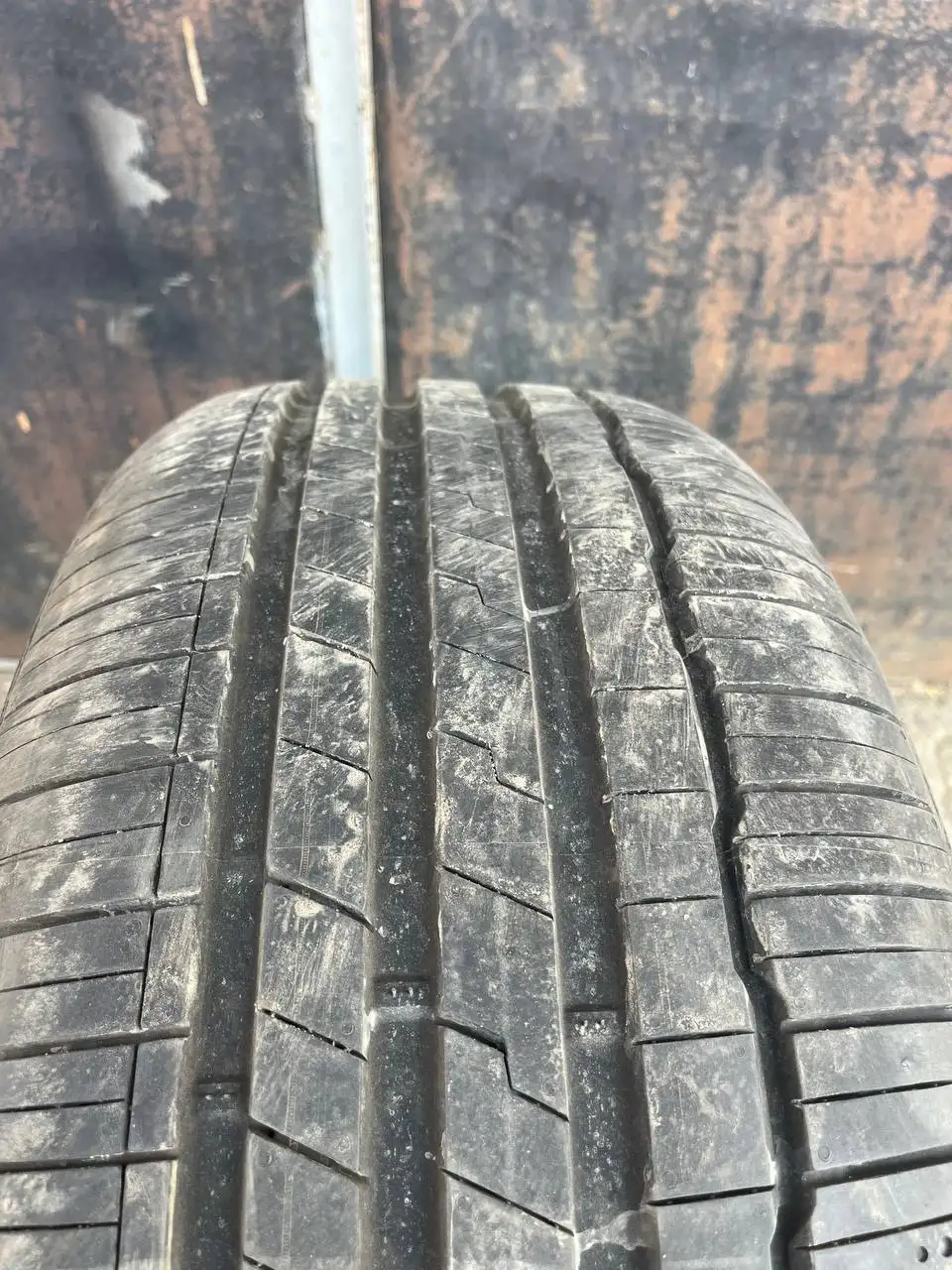 Продам летнюю резину HANKOOK 235/50/R19 - Шины и диски (Авто) в Иркутск