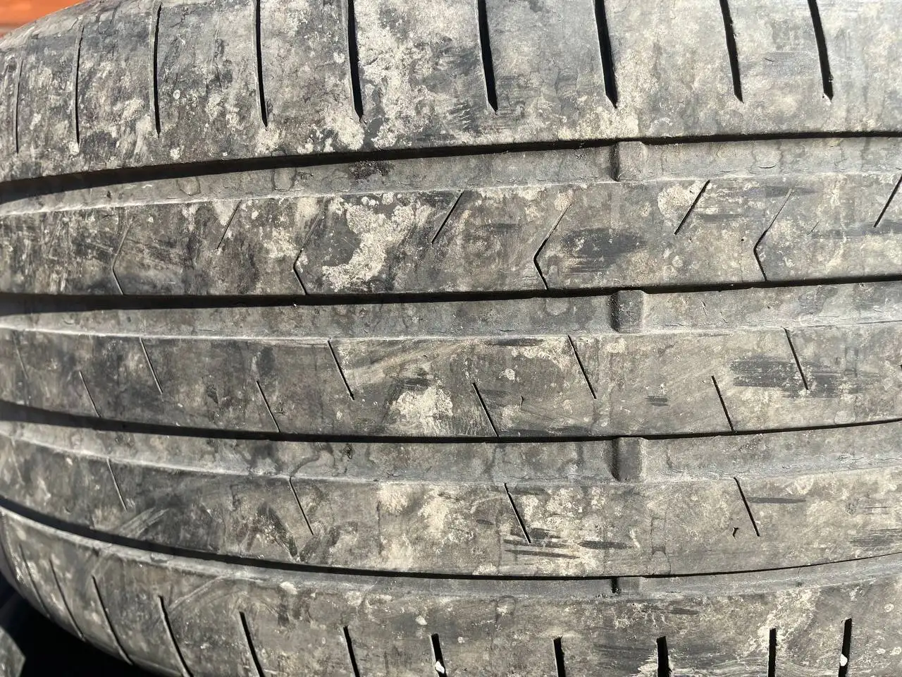 Комплект летней резины 225/45/18 - Шины и диски (Авто) в Иркутск