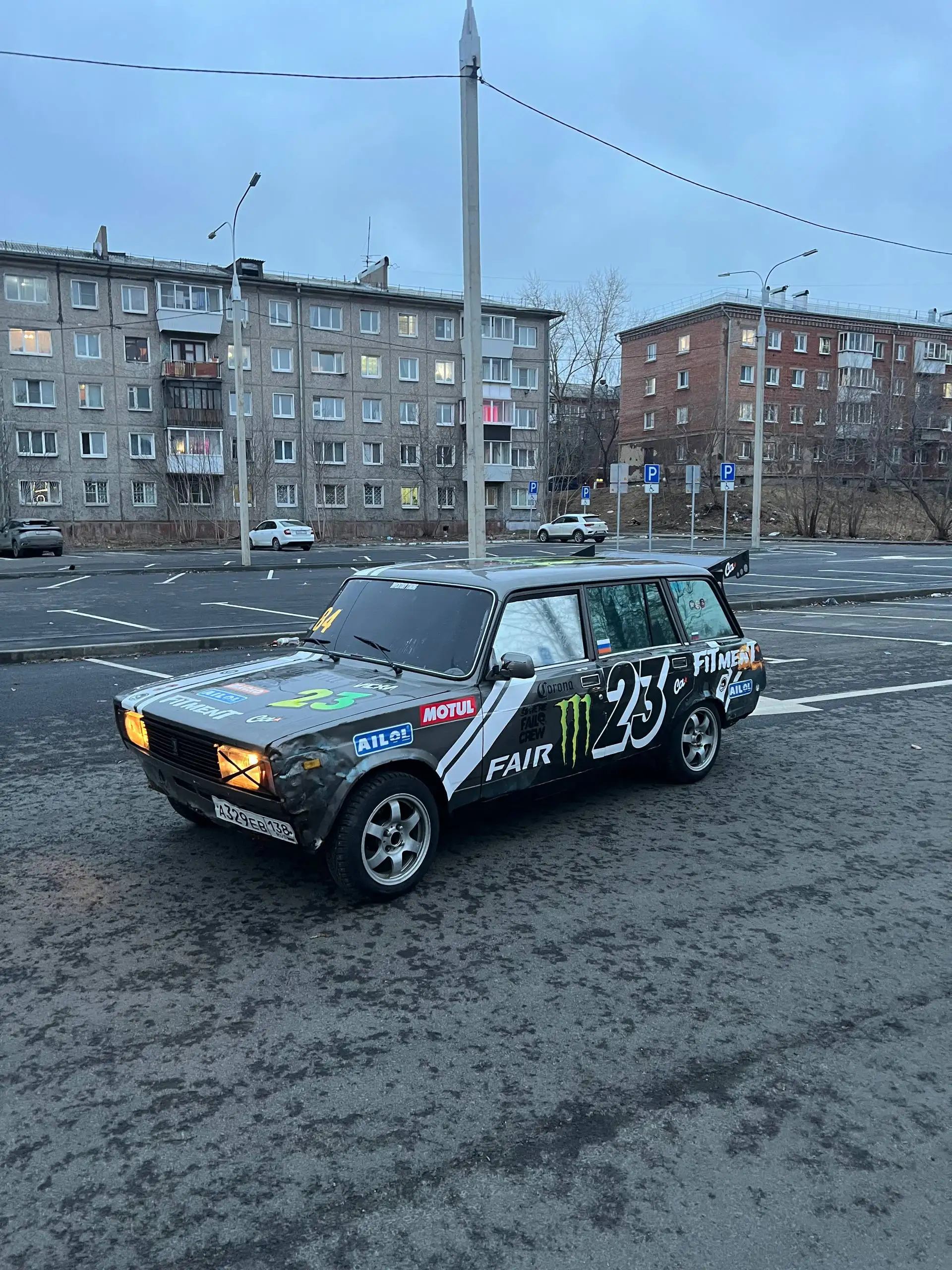 Продажа боевого снаряда с двигателем и трансмиссией - Запчасти (Авто) в Красноярский