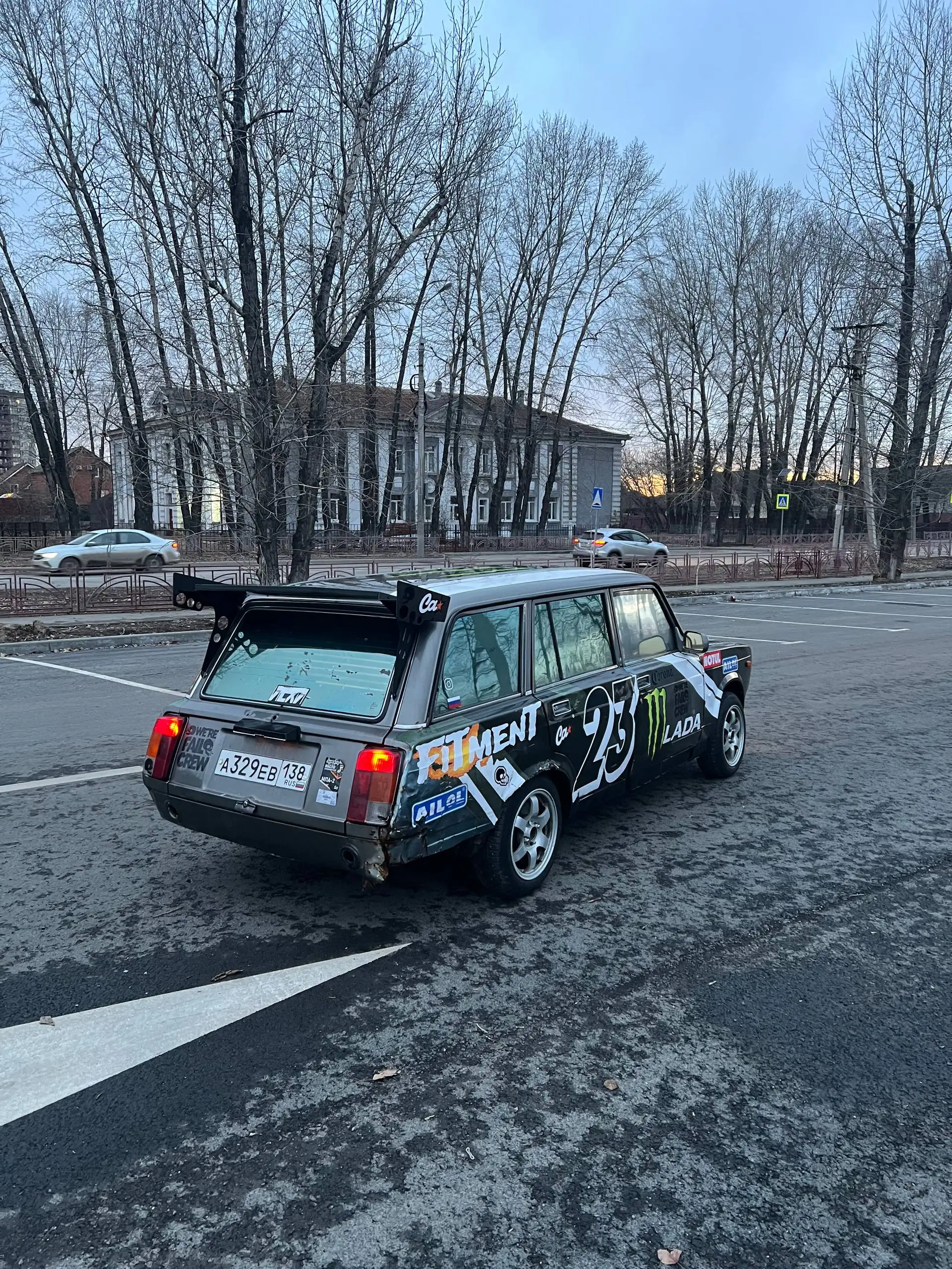 Продажа боевого снаряда с двигателем и трансмиссией - Запчасти (Авто) в Красноярский