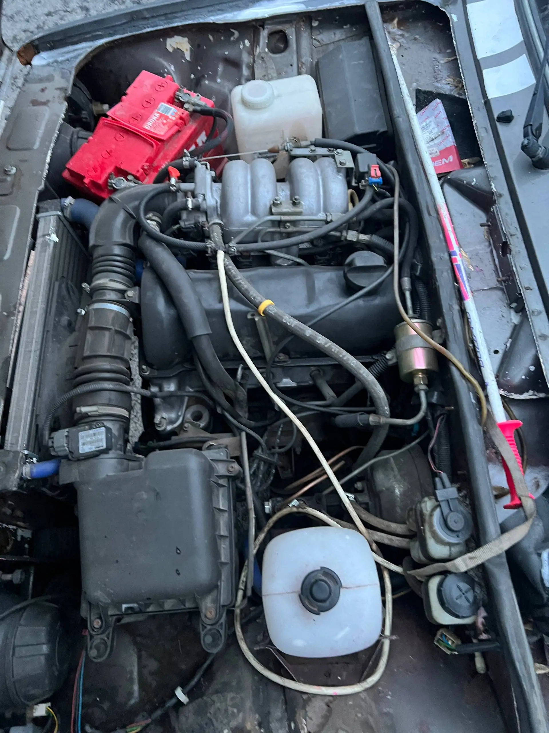 Продажа боевого снаряда с двигателем и трансмиссией - Запчасти (Авто) в Красноярский