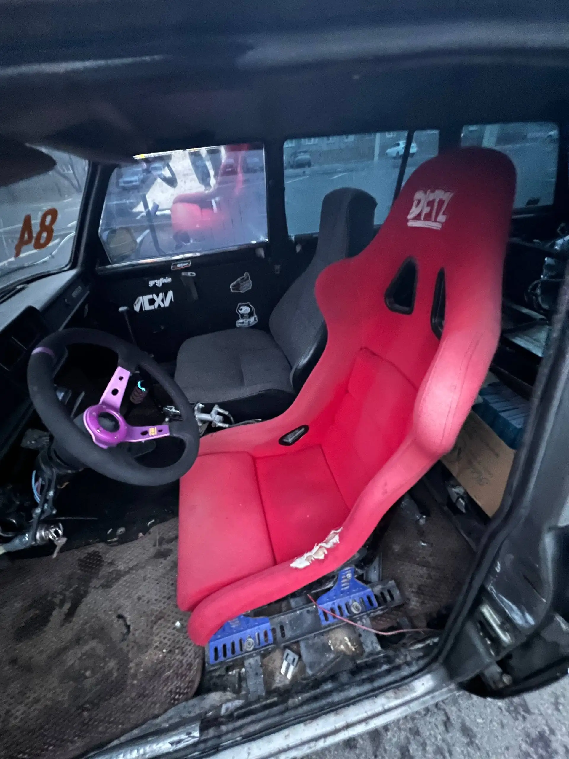 Продажа боевого снаряда с двигателем и трансмиссией - Запчасти (Авто) в Красноярский