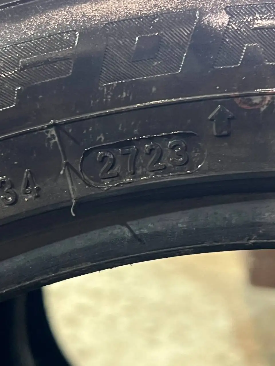 Продам комплект резины 225/45/17 2023 года - Шины и диски (Авто) в Иркутск