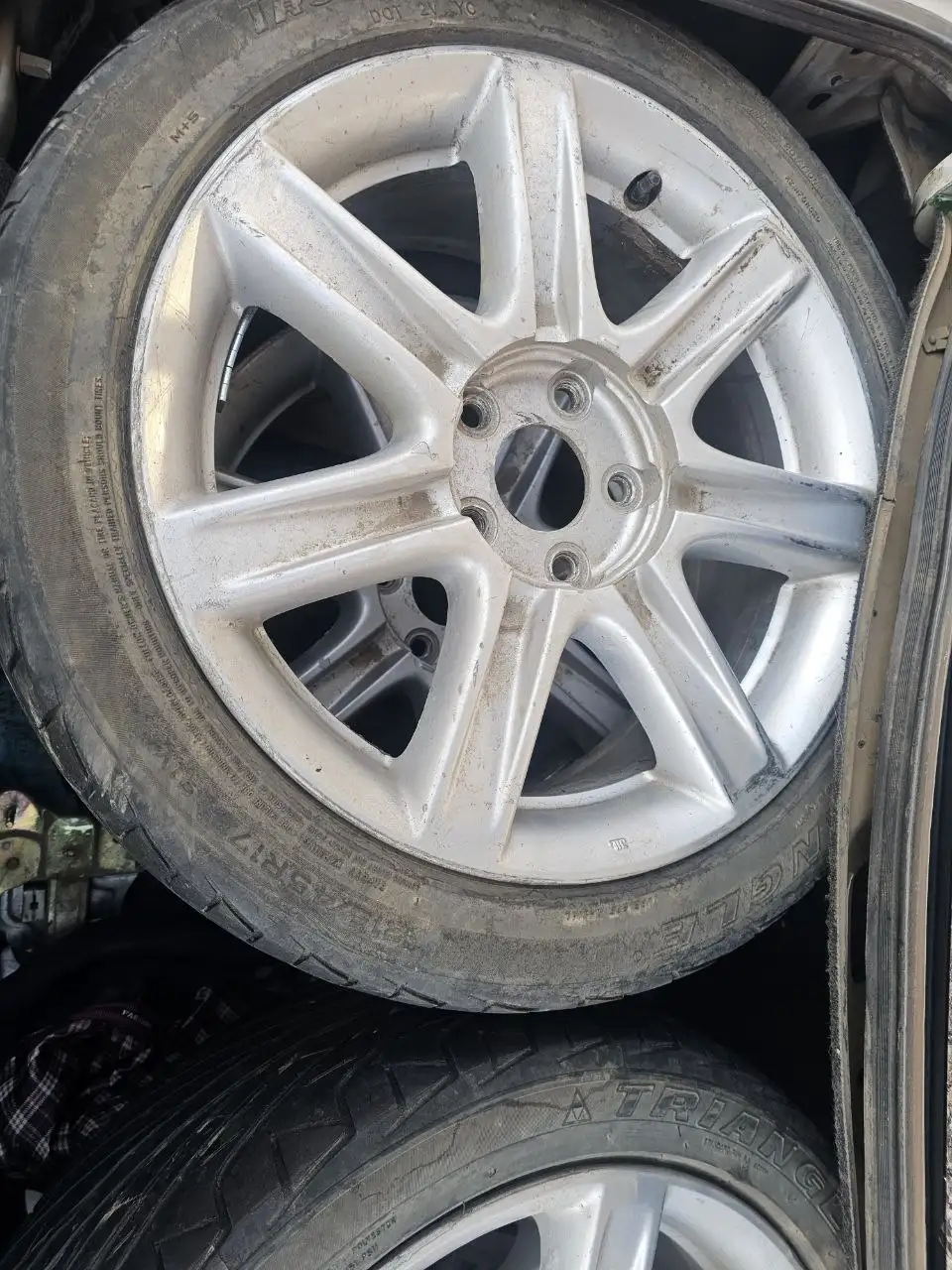 Продам литье с летней резиной на докат 5x114.3 - Запчасти (Авто) в Иркутск