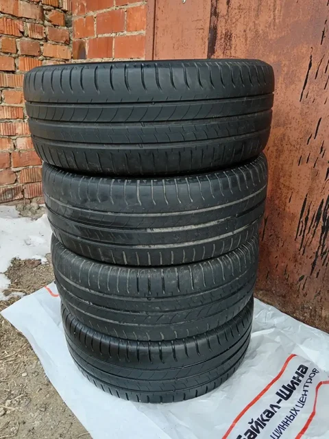 Продам летние покрышки Michelin energy saver 215/55 R16 - Колесные диски в Иркутск