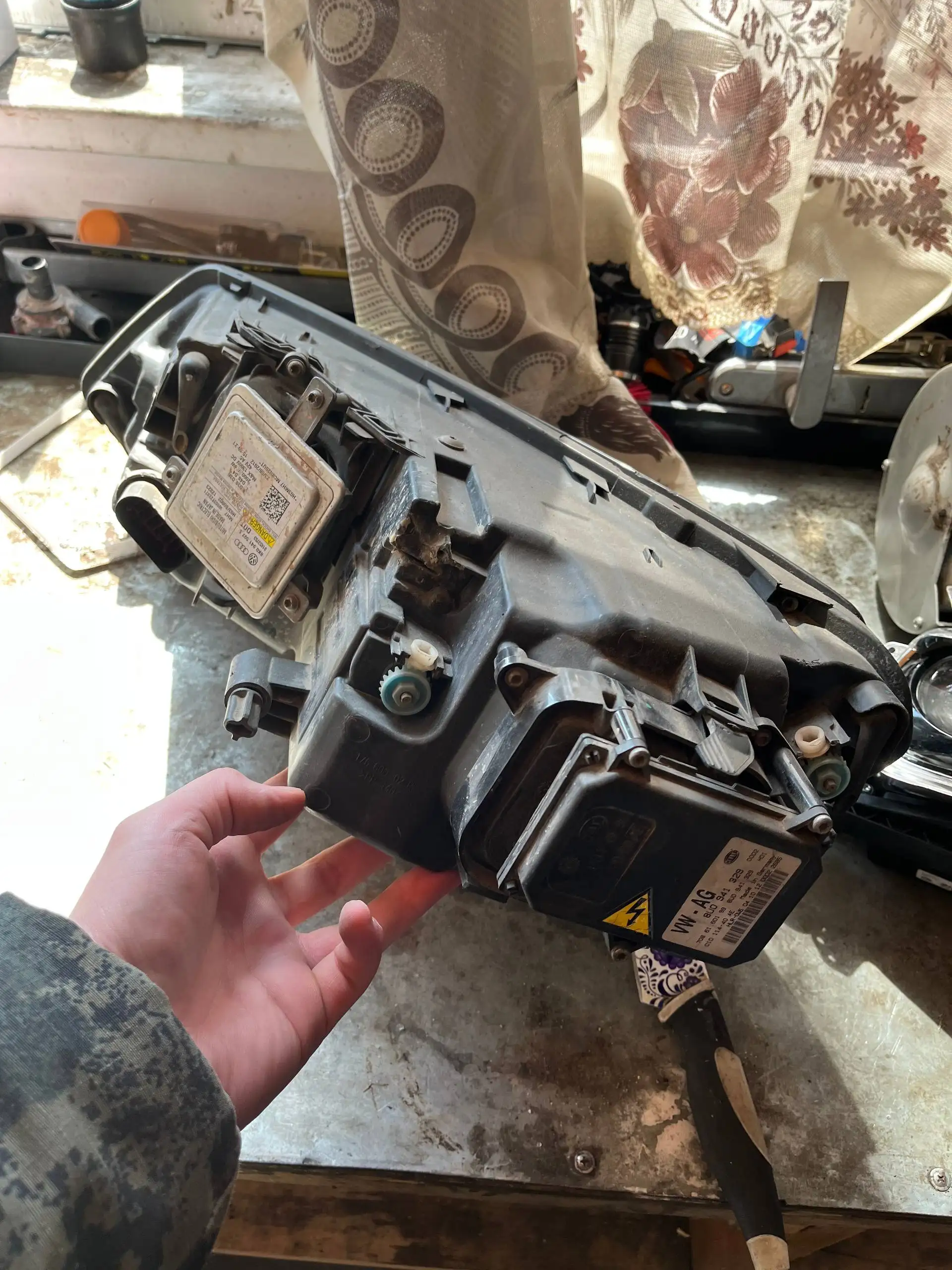 Продажа автозапчастей: шины, фары, рулевые тяги, шаровые опоры - Автозапчасти (Запчасти) в Иркутск