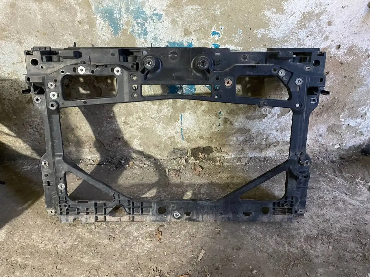 Продам бампер и рамку радиатора Mazda CX-3 2016 - Кузовные детали (Авто) в Иркутск