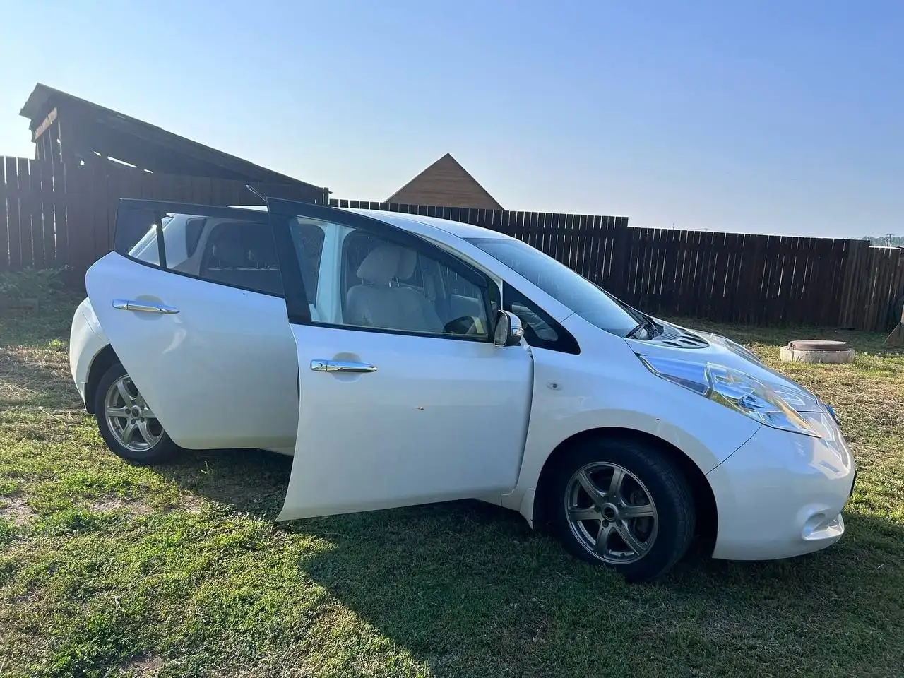 Nissan Leaf 2012 года - Электромобили (Авто) в Иркутск