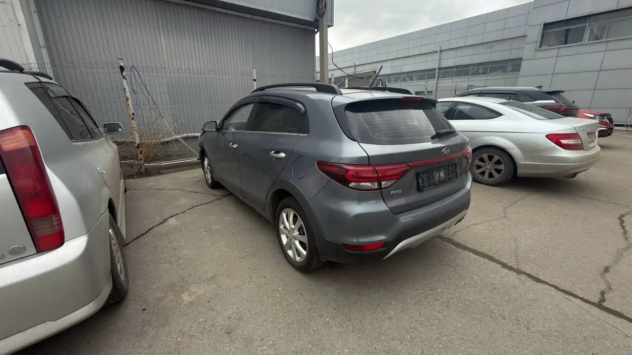 KIA Rio X-Line 2019 - Авто в Иркутск
