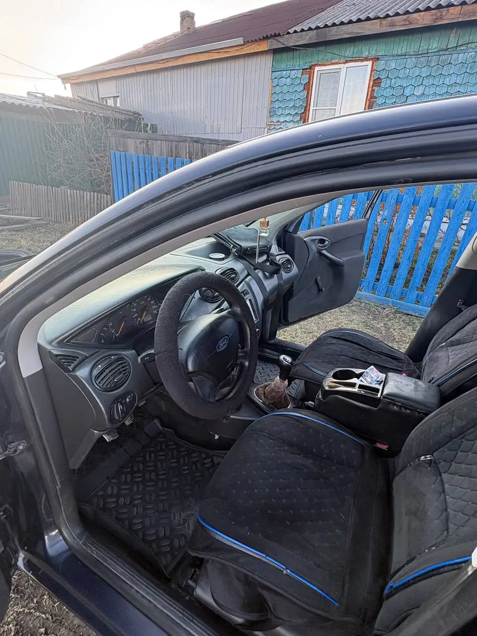 Ford Focus 2004 - Легковые автомобили (Авто) в Усолье-Сибирское