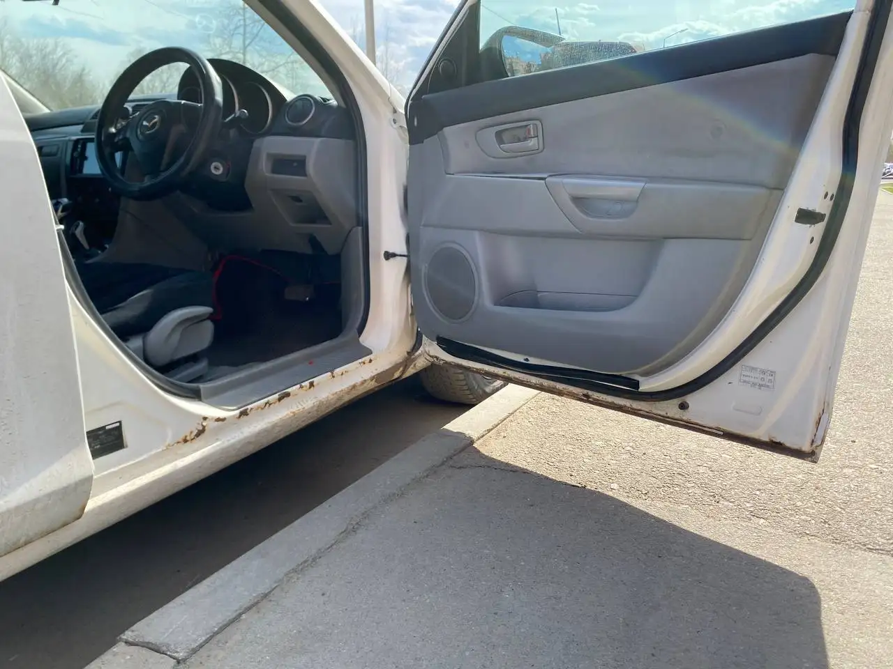 2003 Mazda Axela правосторонняя с проблемами АКПП - Легковые автомобили (Авто) в Иркутск