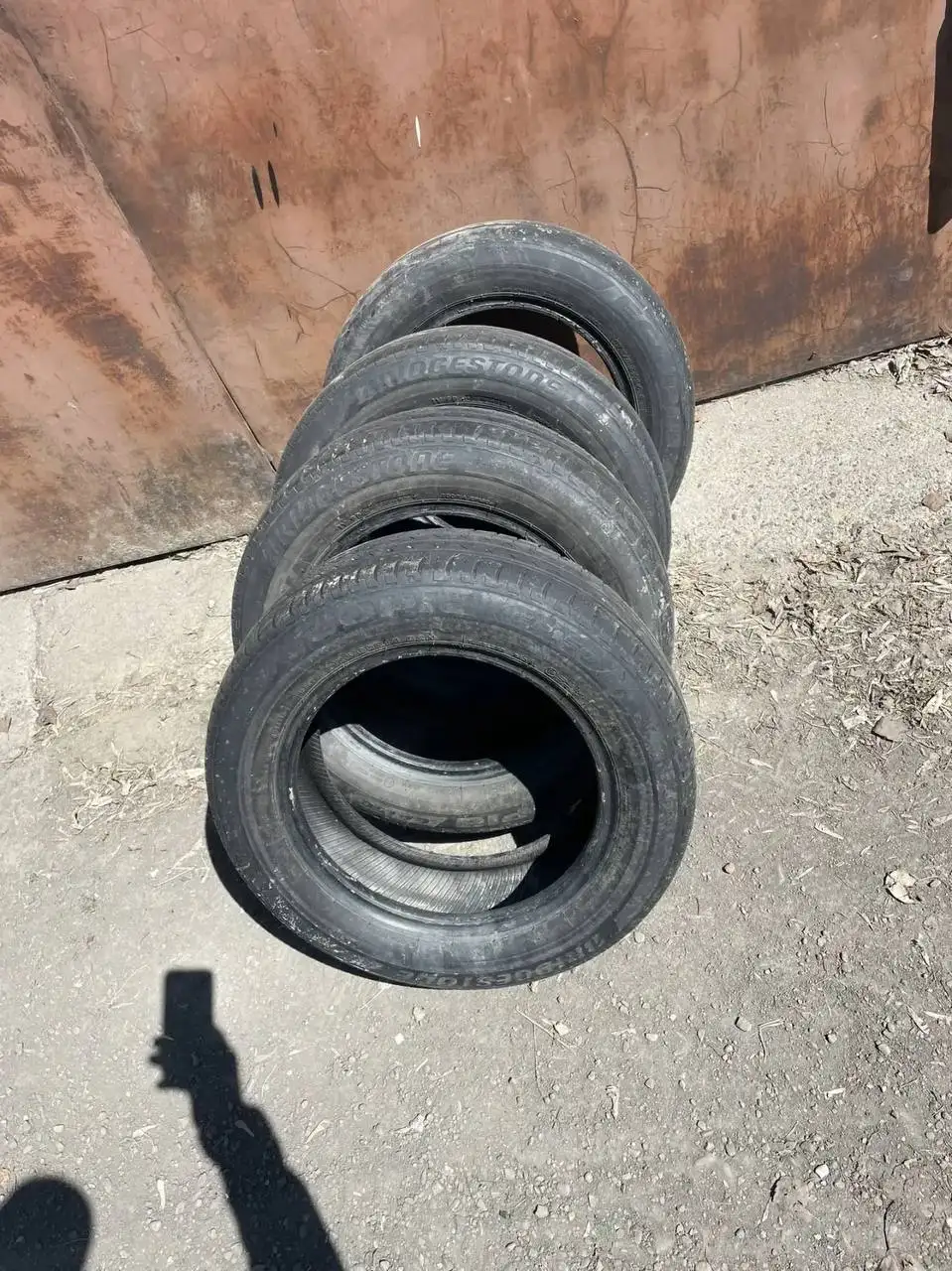 Шины 175/65/14 Bridgestone - Шины oy (Запчасти) в Иркутск