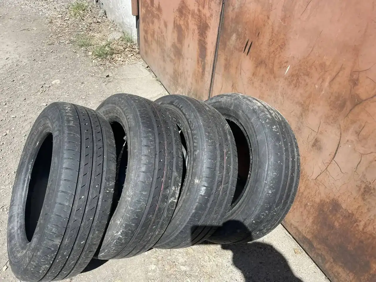 Шины 175/65/14 Bridgestone - Шины oy (Запчасти) в Иркутск