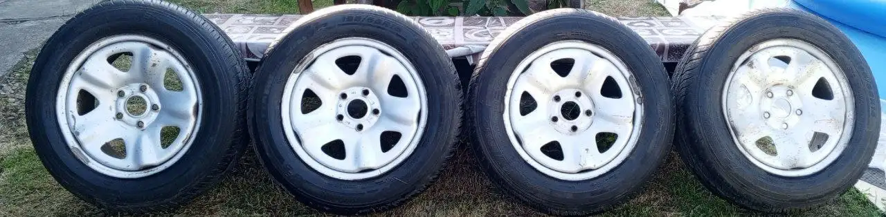 Продам колеса с Волги - Шины и диски (Авто) в Иркутск