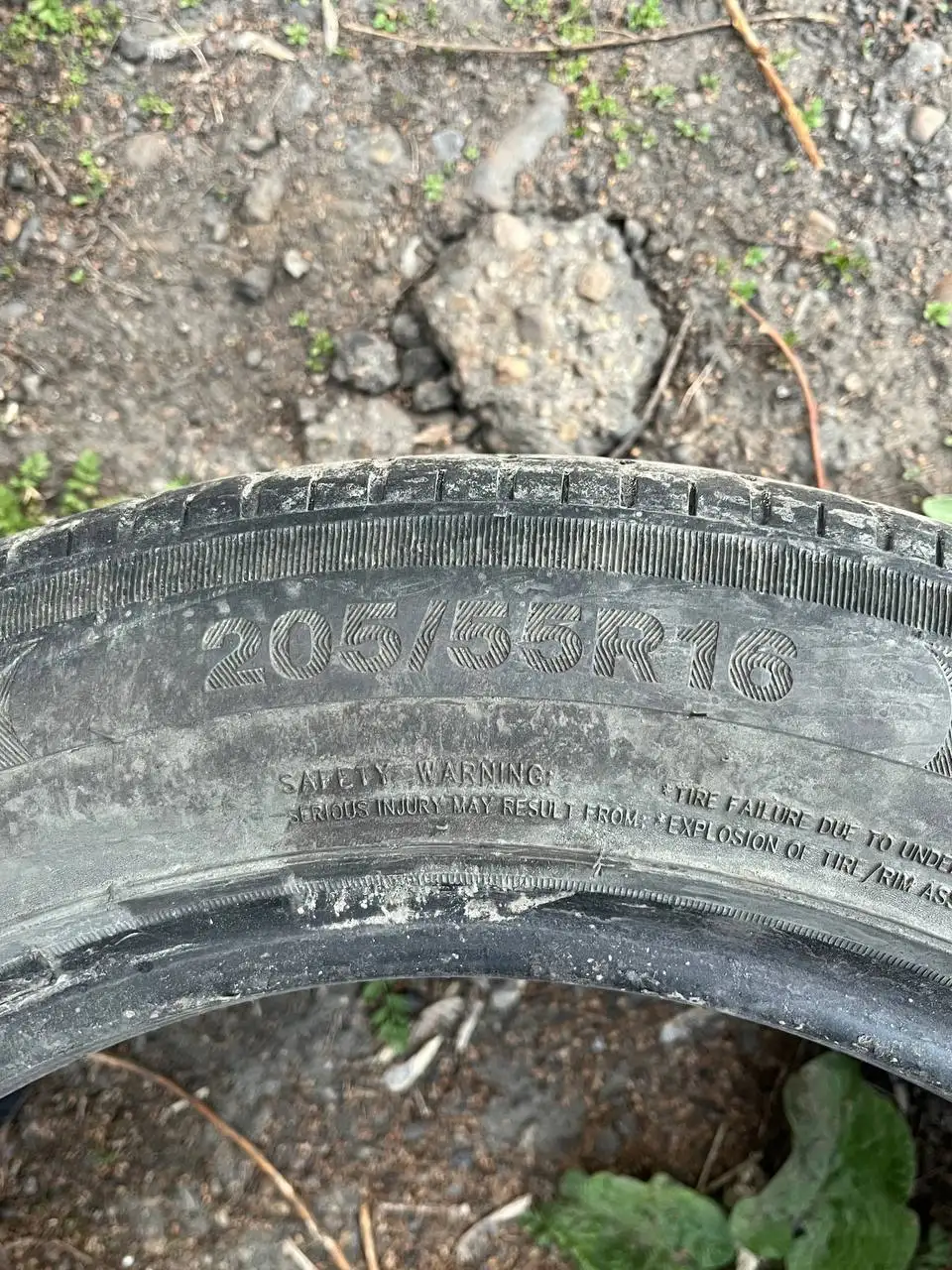 Продаются шины R14 и R16 - Шины (Авто) в Иркутск