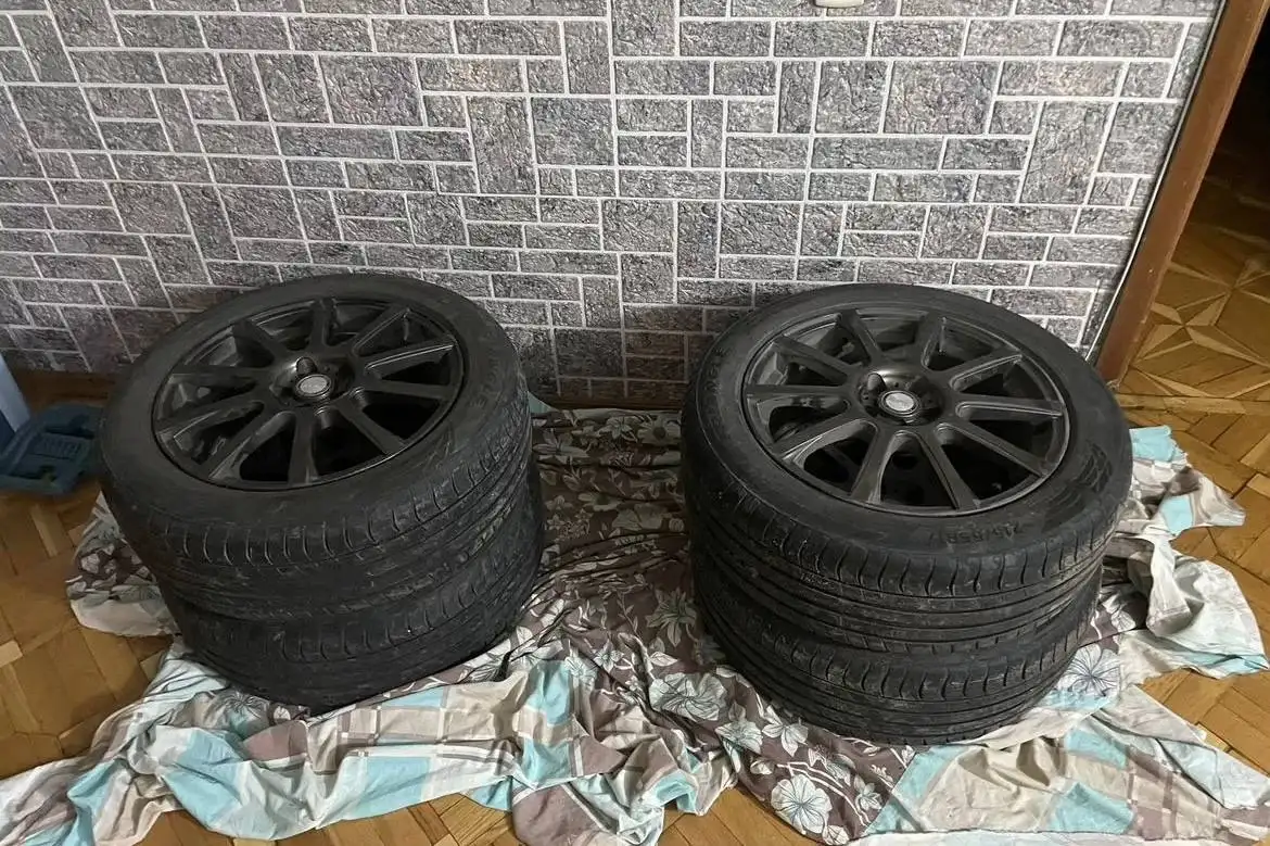 Продам диски 17 5.100 Big Win с резиной - Диски и шины (Авто) в Иркутск