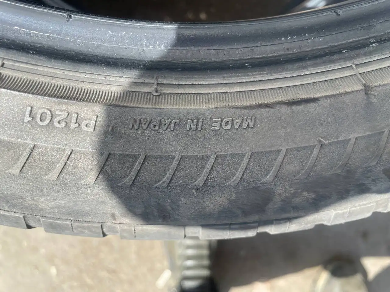 Продам пару баллонов 225/45/18 - Шины (Авто) в Иркутск