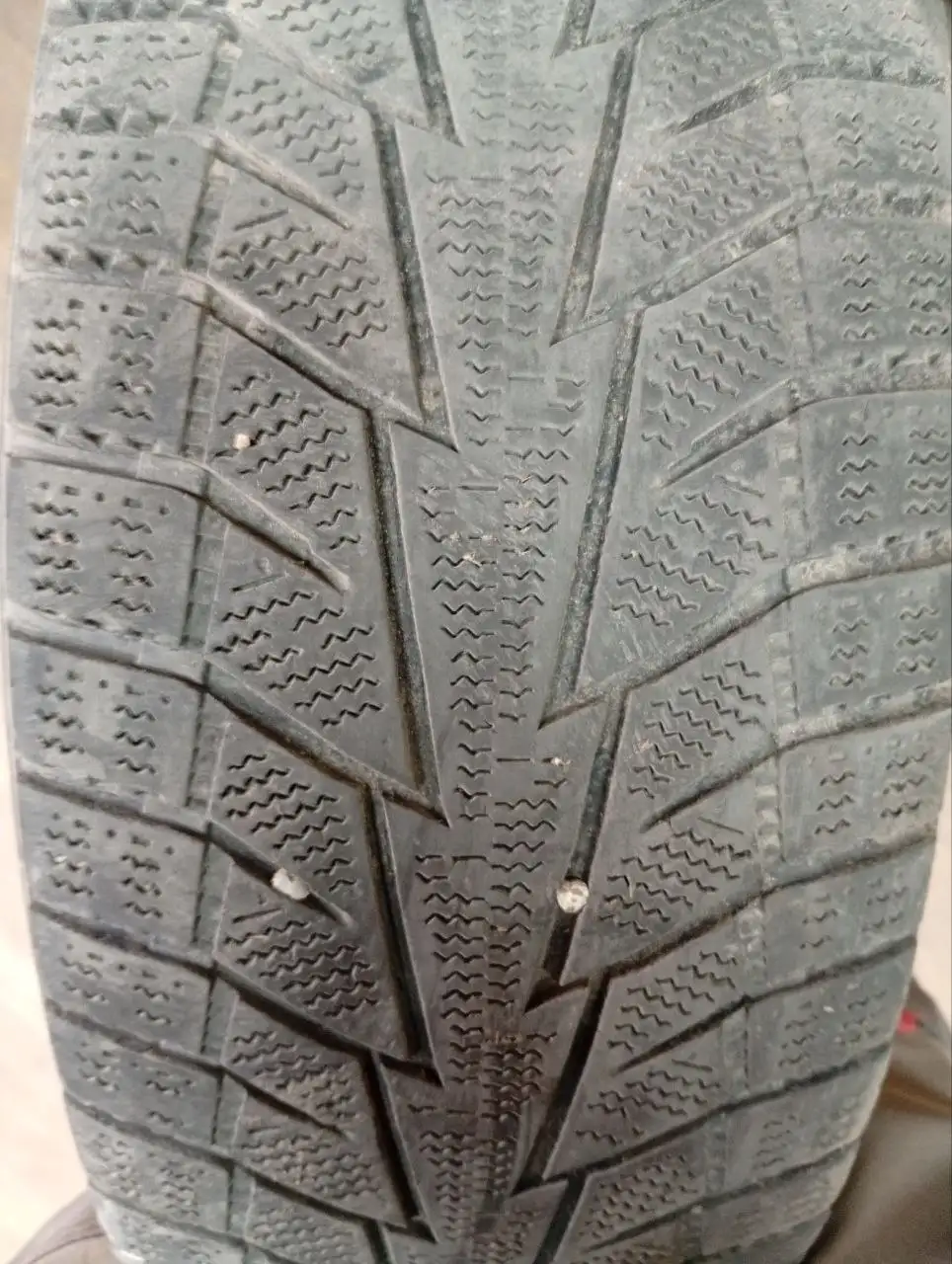 Продам резину 205/65/R16 - Авто в Иркутск