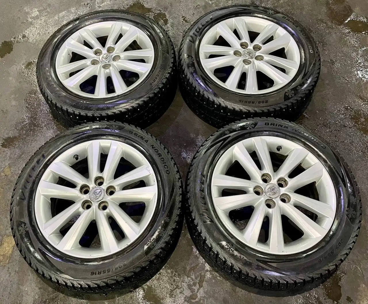 Комплект колес R16 5/100 Toyota Wish - Колёса и шины (Авто) в Иркутск