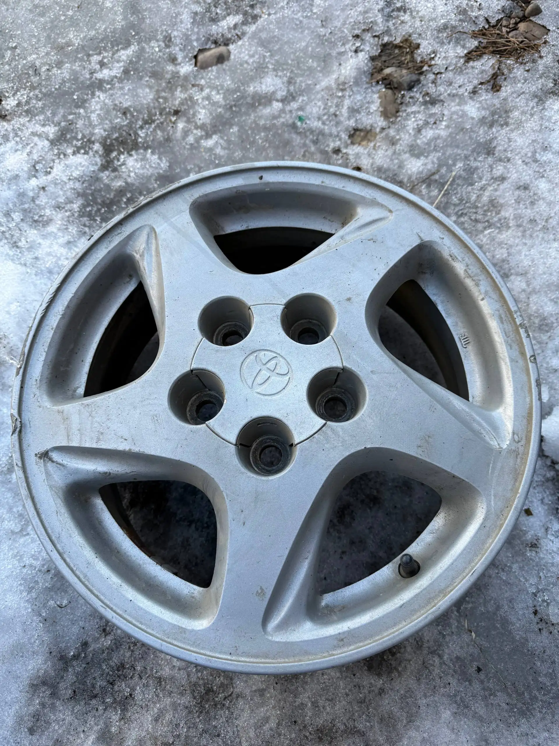 Оригинальное литье Тойота R15 5x114.3 - Колёса и шины (Запчасти) в Иркутск
