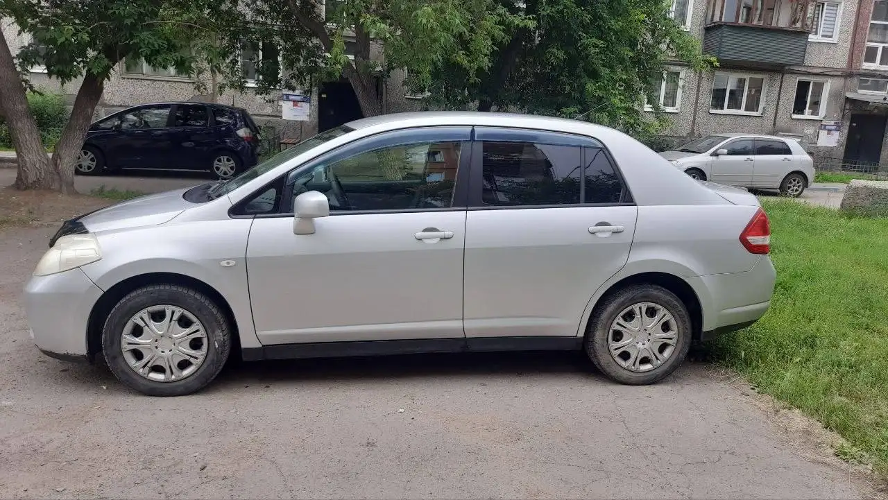 Ниссан Тиида 1.5 вариатор, 2010 - Авто в Иркутск