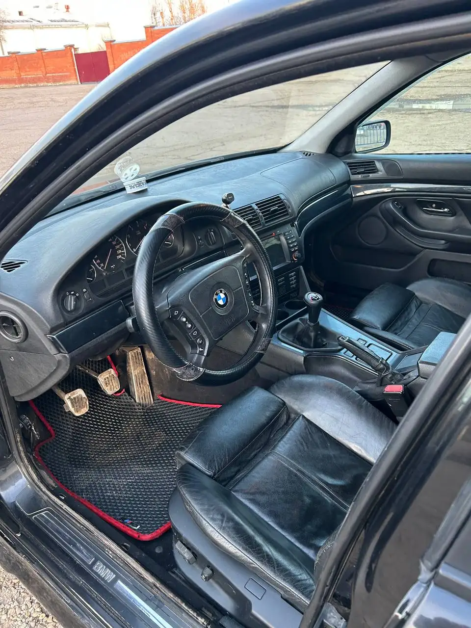BMW E39 2л механика - BMW 5 series (E39) (Авто) в Усть-Ордынский