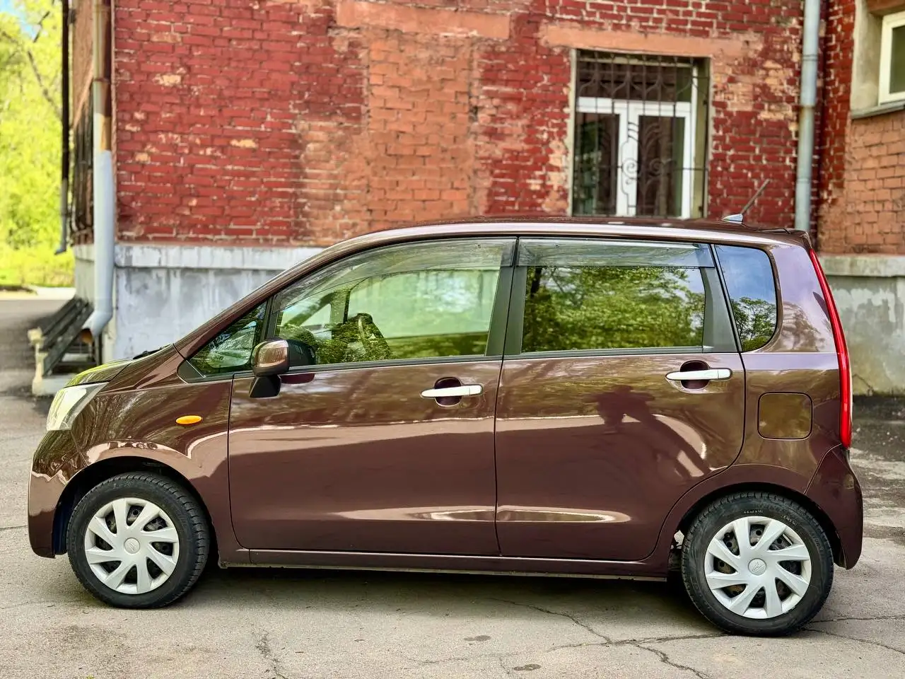 Daihatsu Move 2013 - Авто в Иркутск