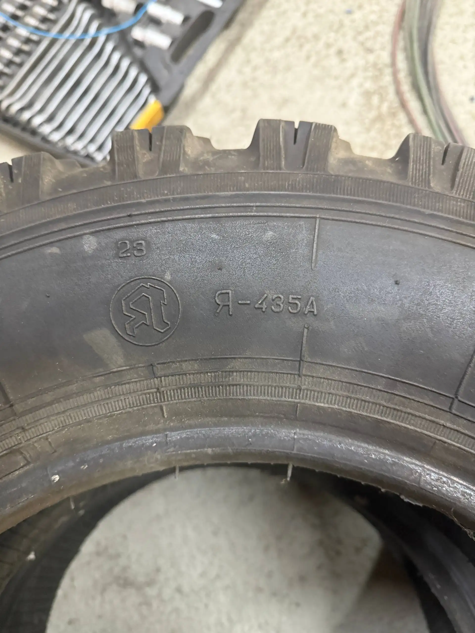 Продам резину Медведь 225/75R16 - Шины и диски (Авто) в Хомутово