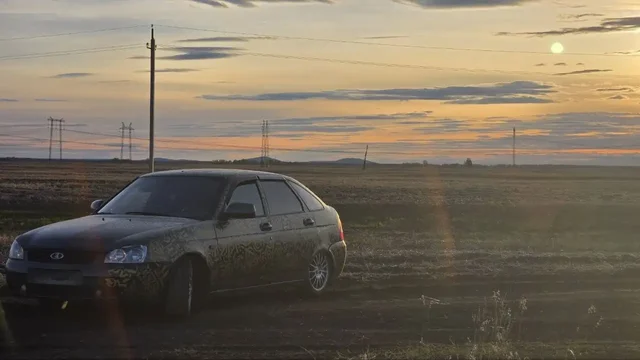 Продам Приору на шеснаре 2010 года - Легковые автомобили в Иркутск