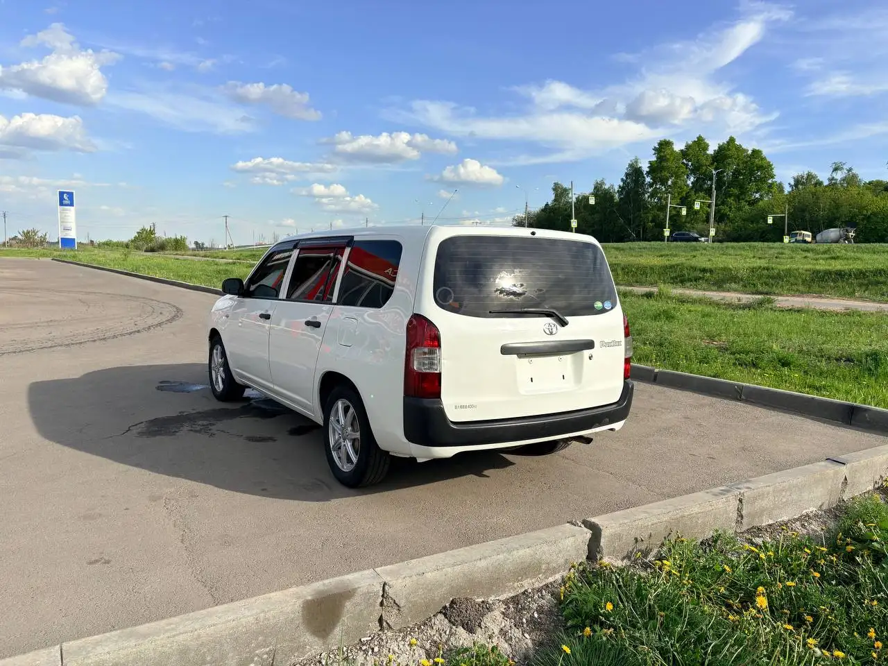 Toyota Corolla 2015, 1.3 литра - Авто в Иркутск