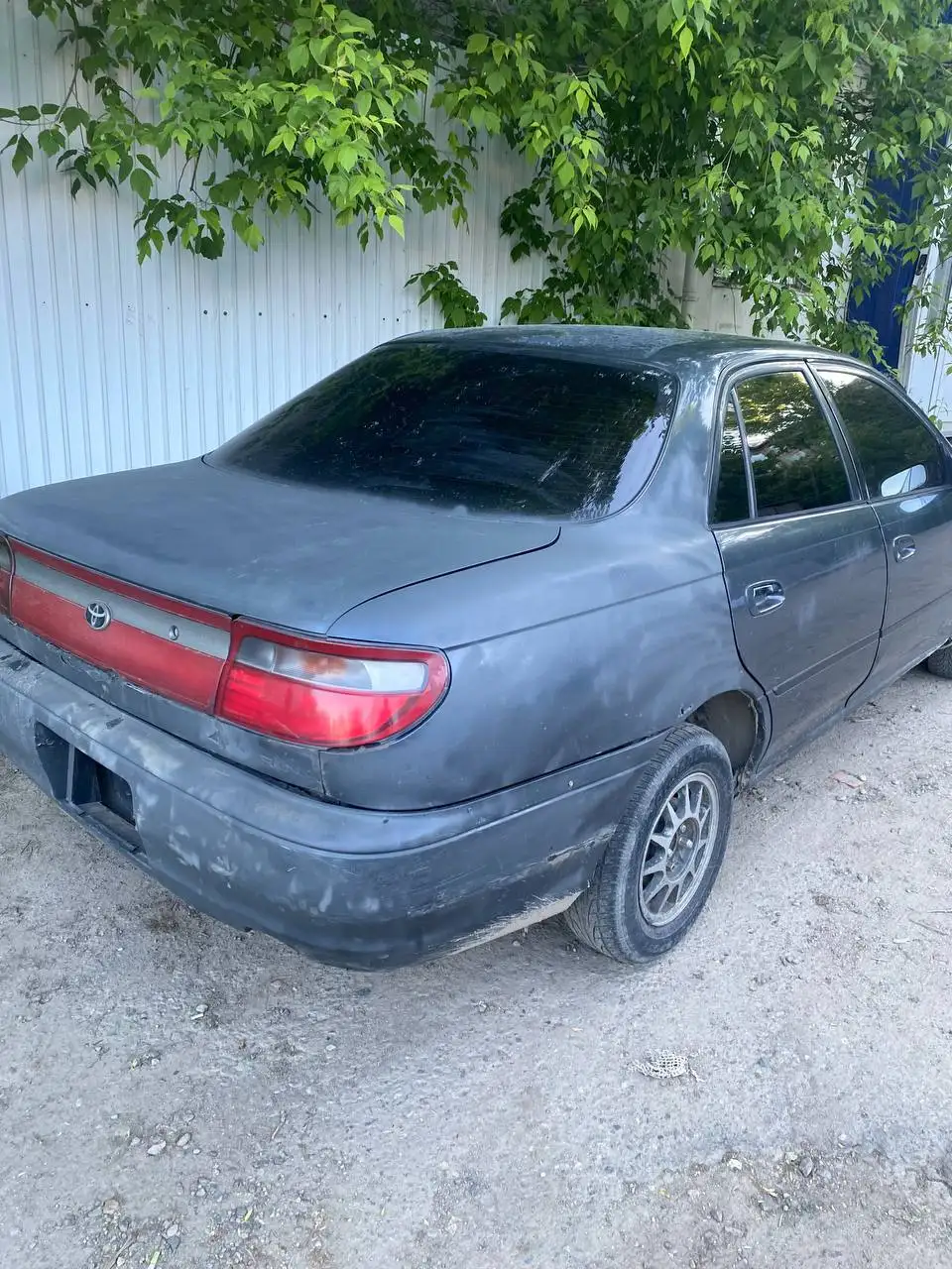 Toyota Карина 1993 года - Легковые автомобили (Авто) в Иркутск
