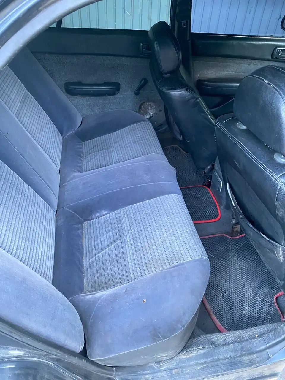 Toyota Карина 1993 года - Легковые автомобили (Авто) в Иркутск