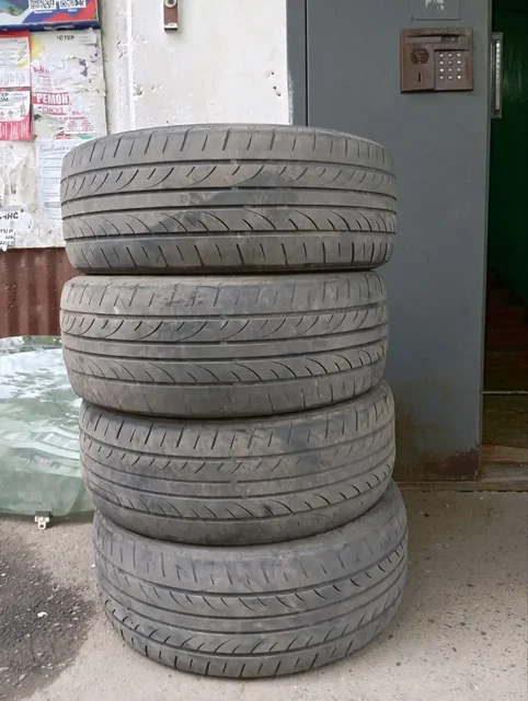 Продам резину 225/55 R17 - Приборная панель в Иркутск