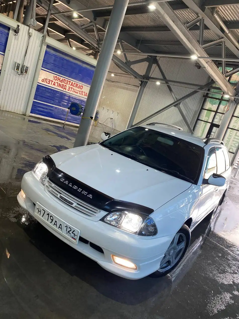 Toyota Caldina 2000 года - Авто в Иркутск