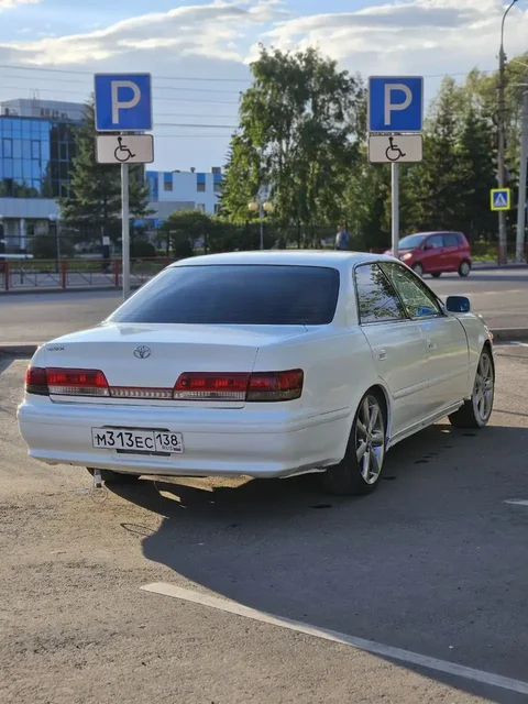 Mercedes-Benz в отличном состоянии - Kia Forte в Иркутск