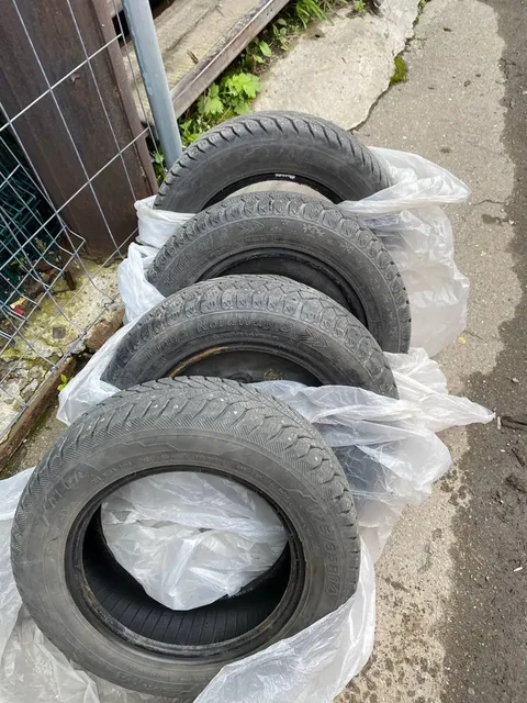 Продам шипованную резину R14 175/65 - Автобусы в Иркутск