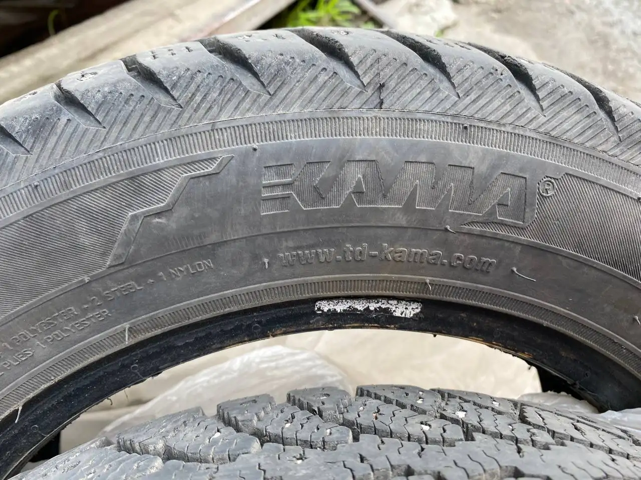 Продам шипованную резину R14 175/65 - Шины (Авто) в Иркутск