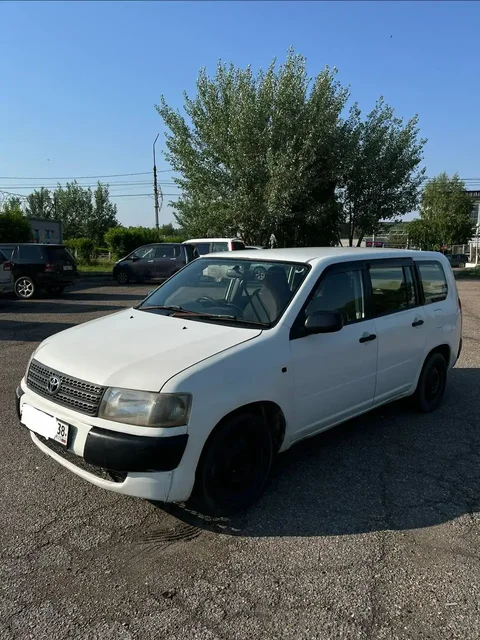 Toyota Probox 2005 года в хорошем состоянии - Колёса и диски в Черемхово
