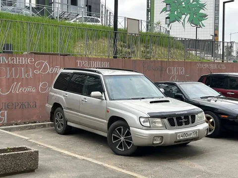Продажа автомобиля 1998 года - Сиденья в Иркутск