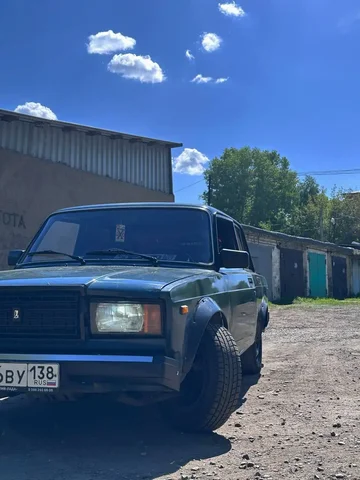 Продам ВАЗ 2107 2002 года - Сиденья в Иркутск